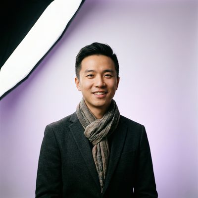 海角网影视导演-陈逸飞